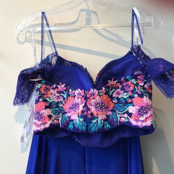 Mon Cheri 'Ellie Wilde' Floral Two-Piece Gown - Picture 5 of 6